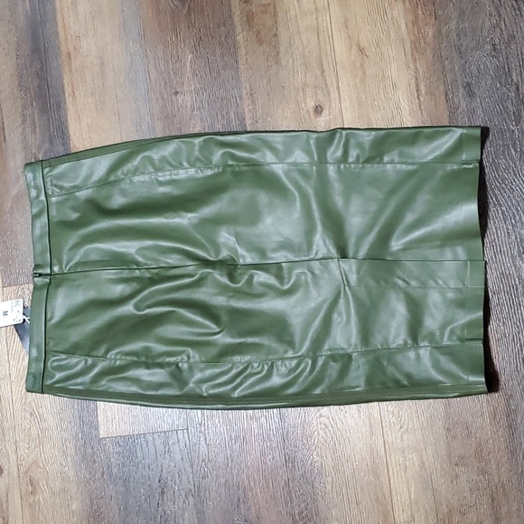 Adidas x ivy park NWT vegan faux leather wild pine green midi skirt - Picture 14 of 16